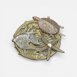Vtg Ocean Scene Brooch Turtle Fish Seahorse Starfish Mixed Metal Statement Pin